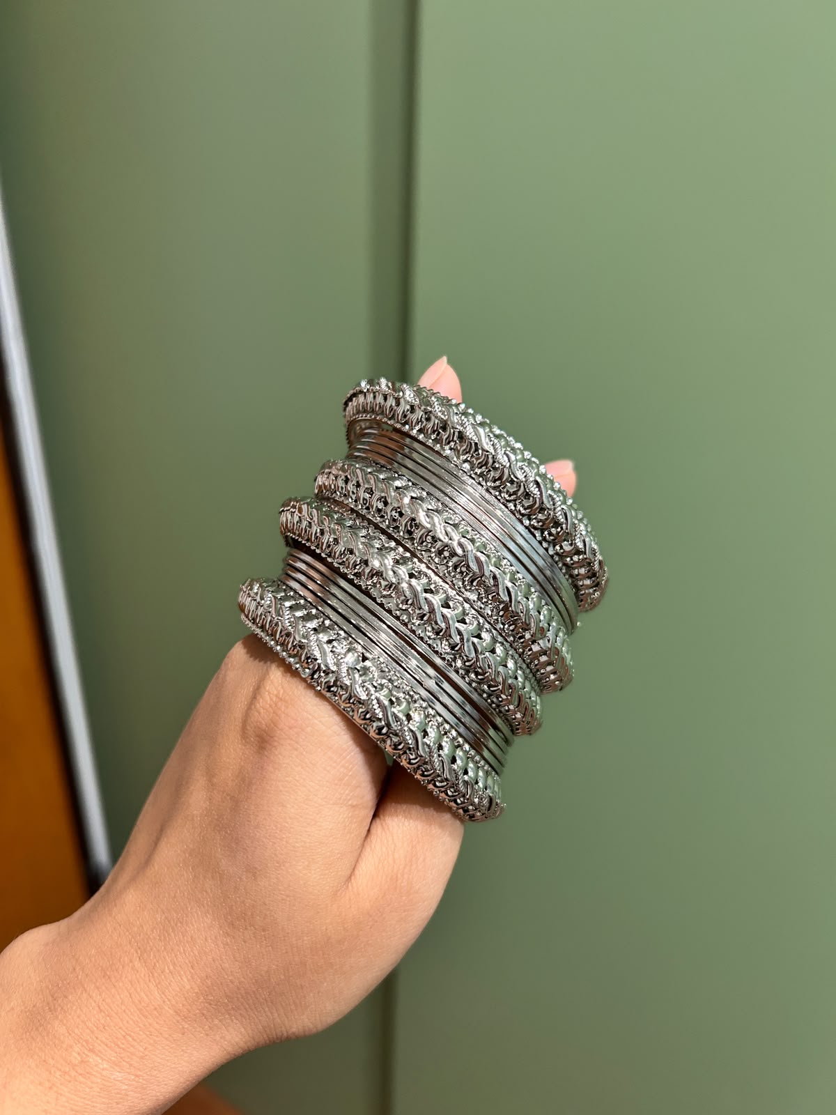 Oxidized bangles set