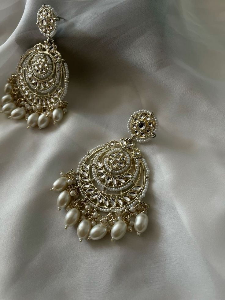 Jewelleries