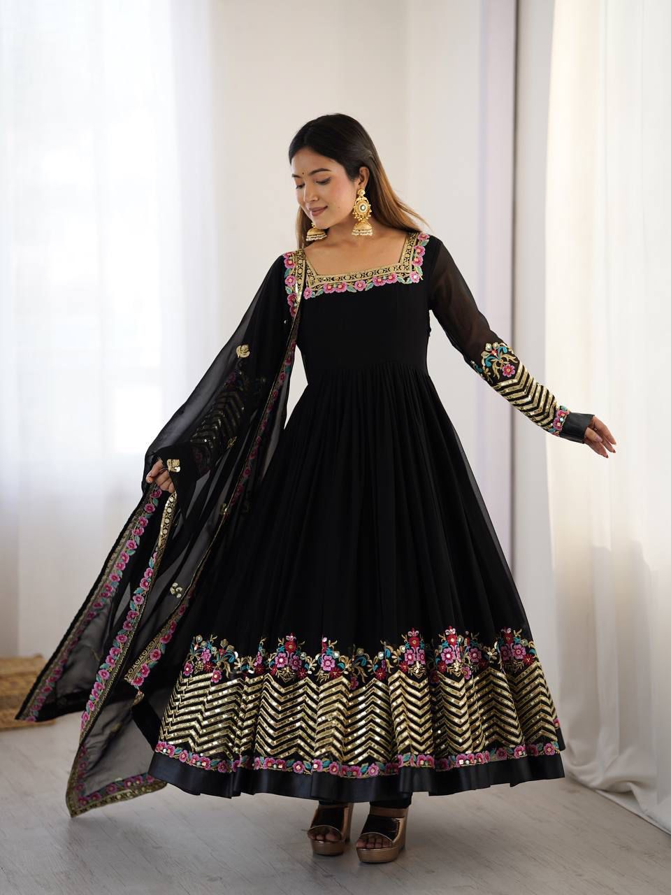Black Anarkali kurta Set