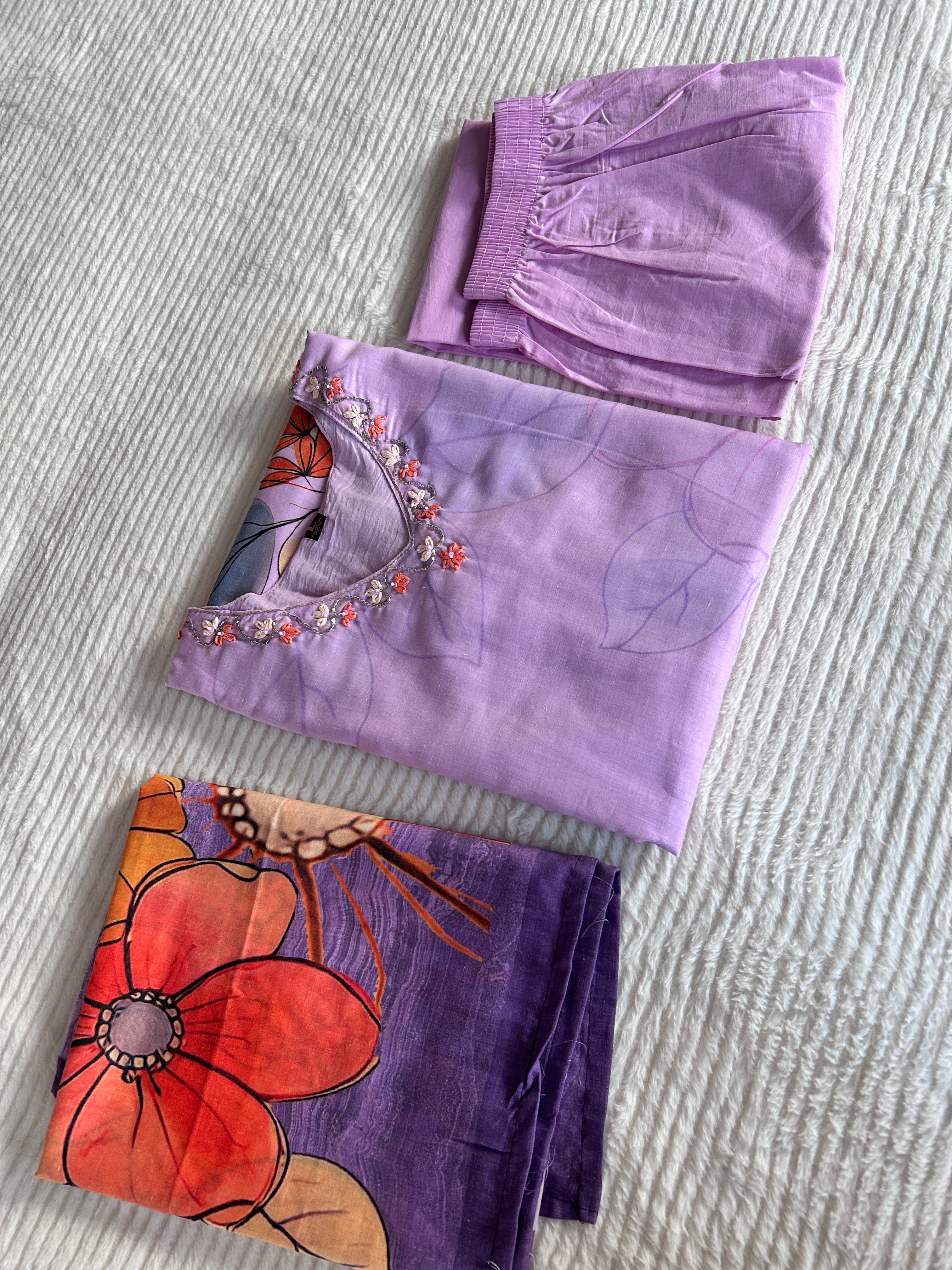 Women Floral Printed Regular Pure Cotton Kurta with Trousers & With Dupatta