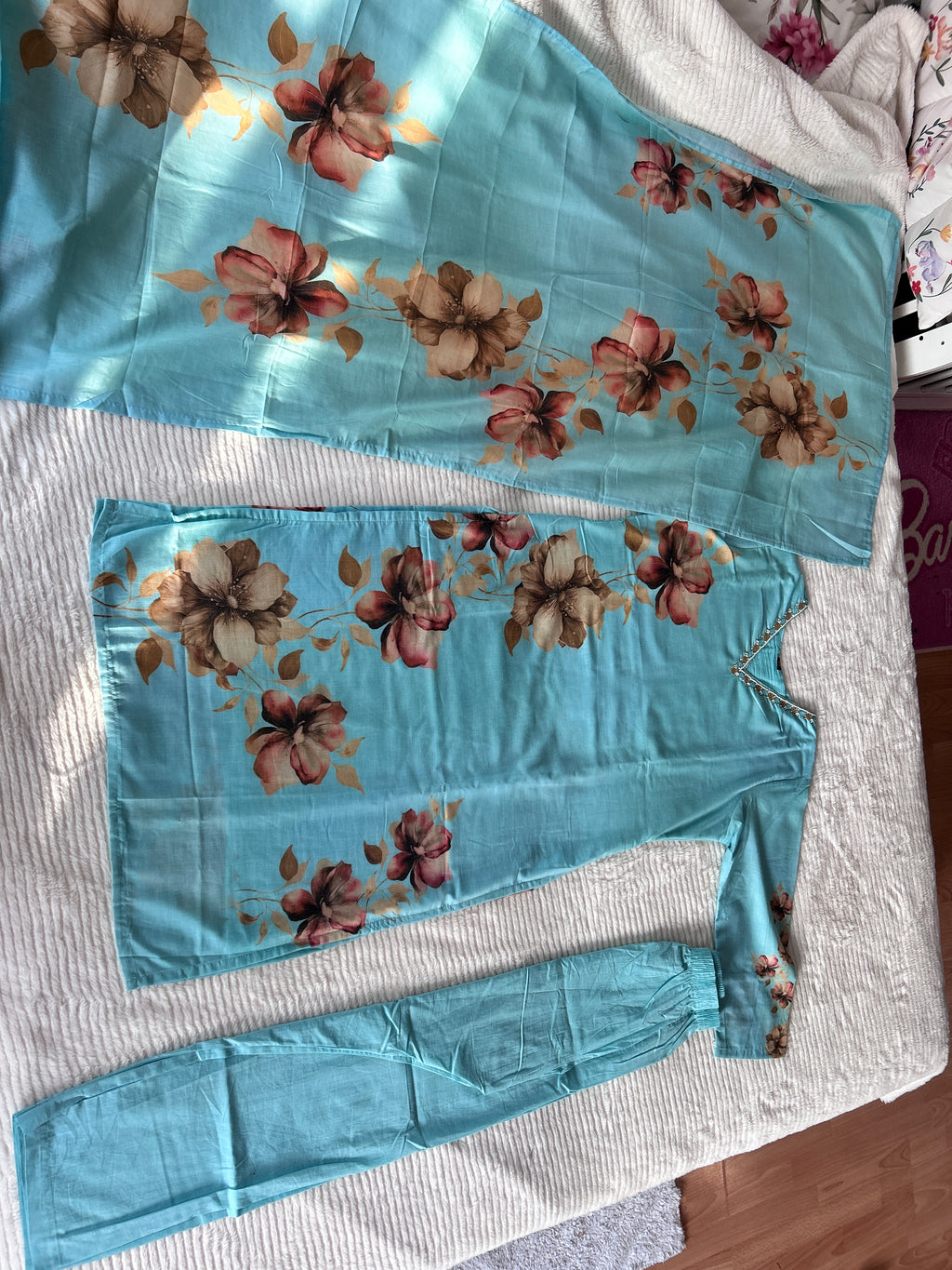 Women Floral Printed Regular Pure Cotton Kurta with Trousers & With Dupatta