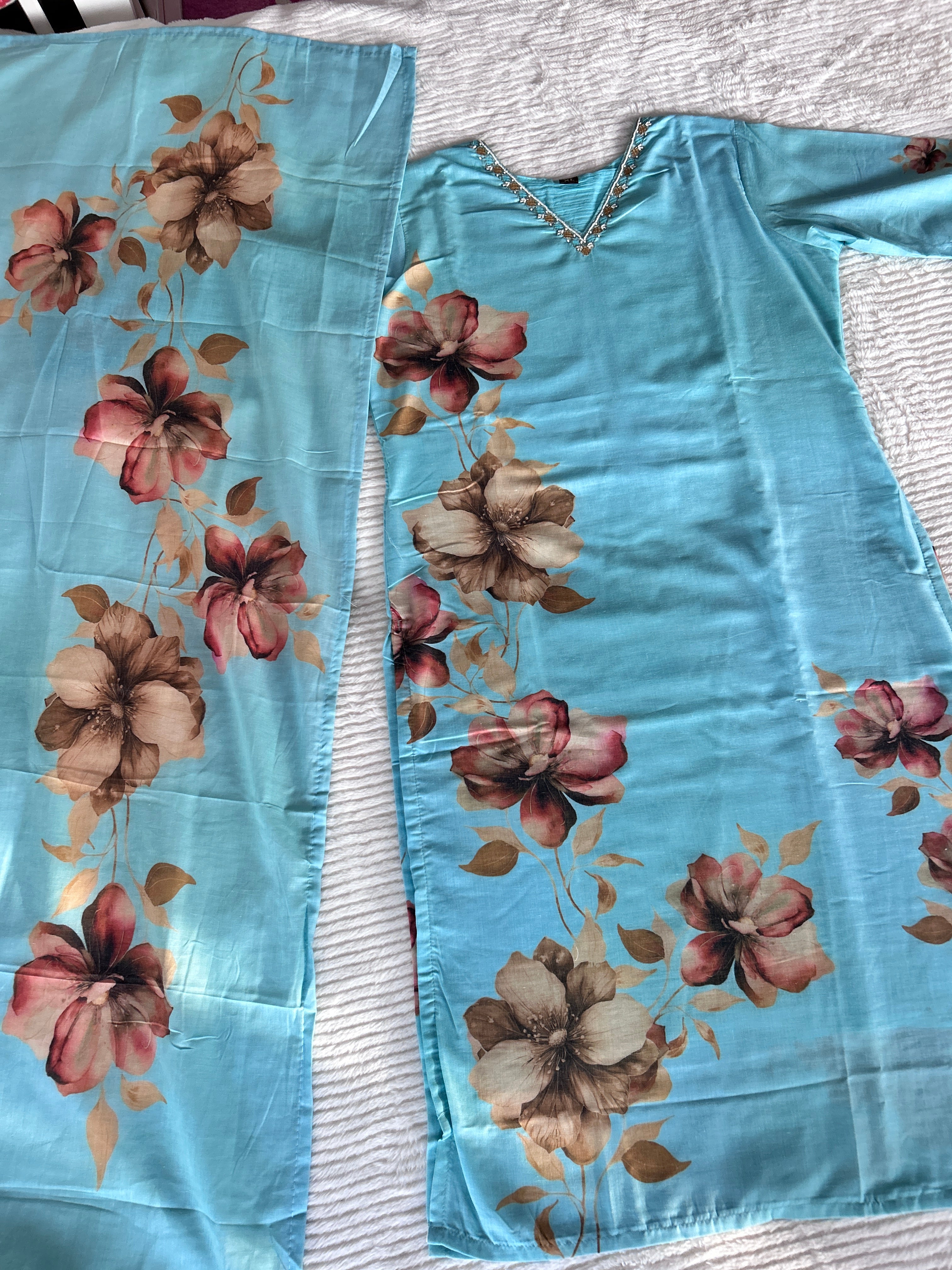 Women Floral Printed Regular Pure Cotton Kurta with Trousers & With Dupatta