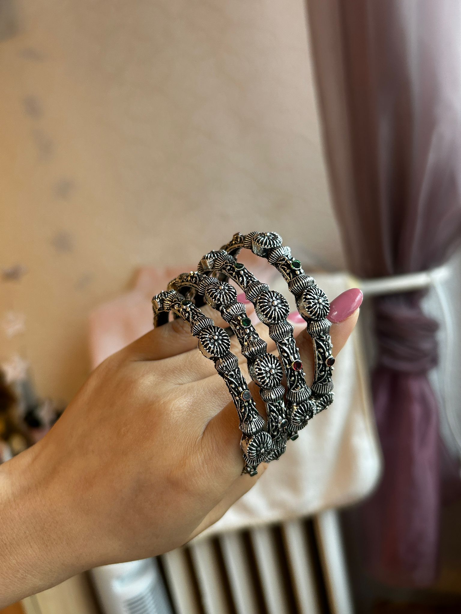 Set of 4 Silver Plated Stone Studded Bangles