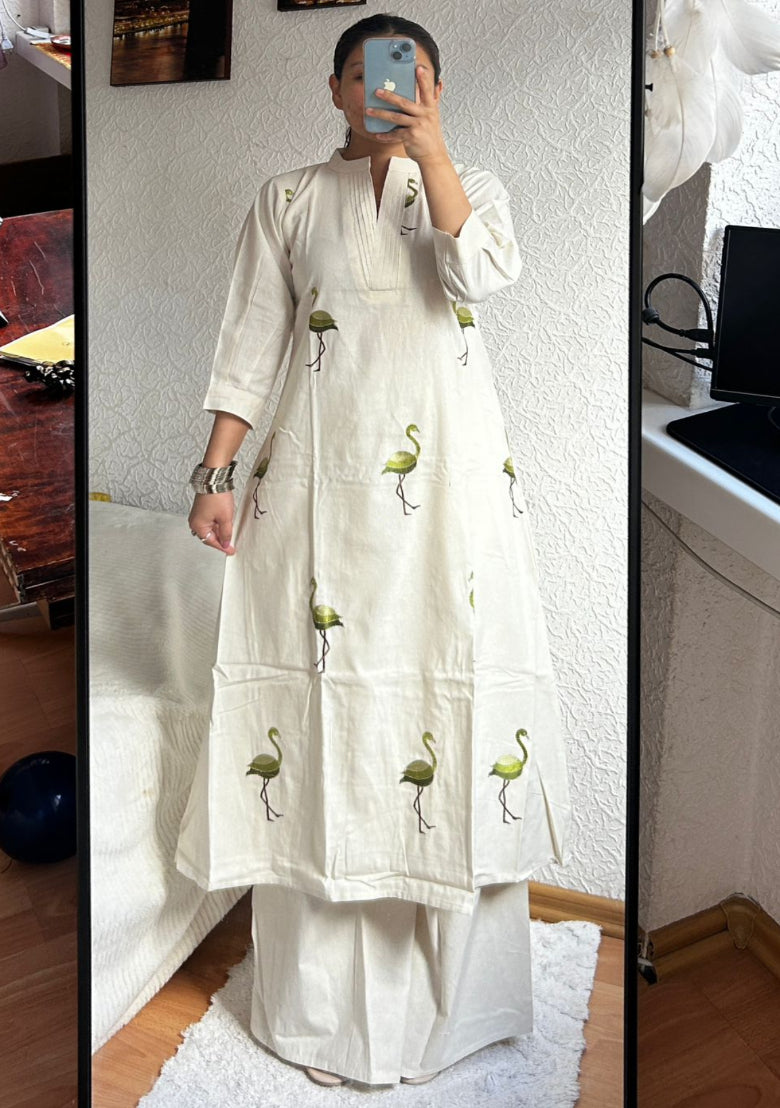 Women Embroidered Thread Work Pure Cotton Kurta with Palazzos