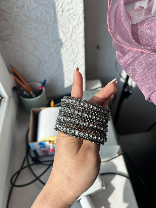 Oxidized bangles set