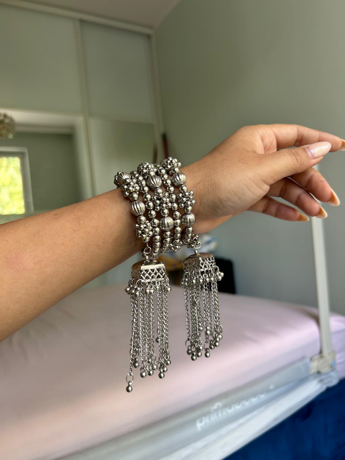 Wrap on bracelet