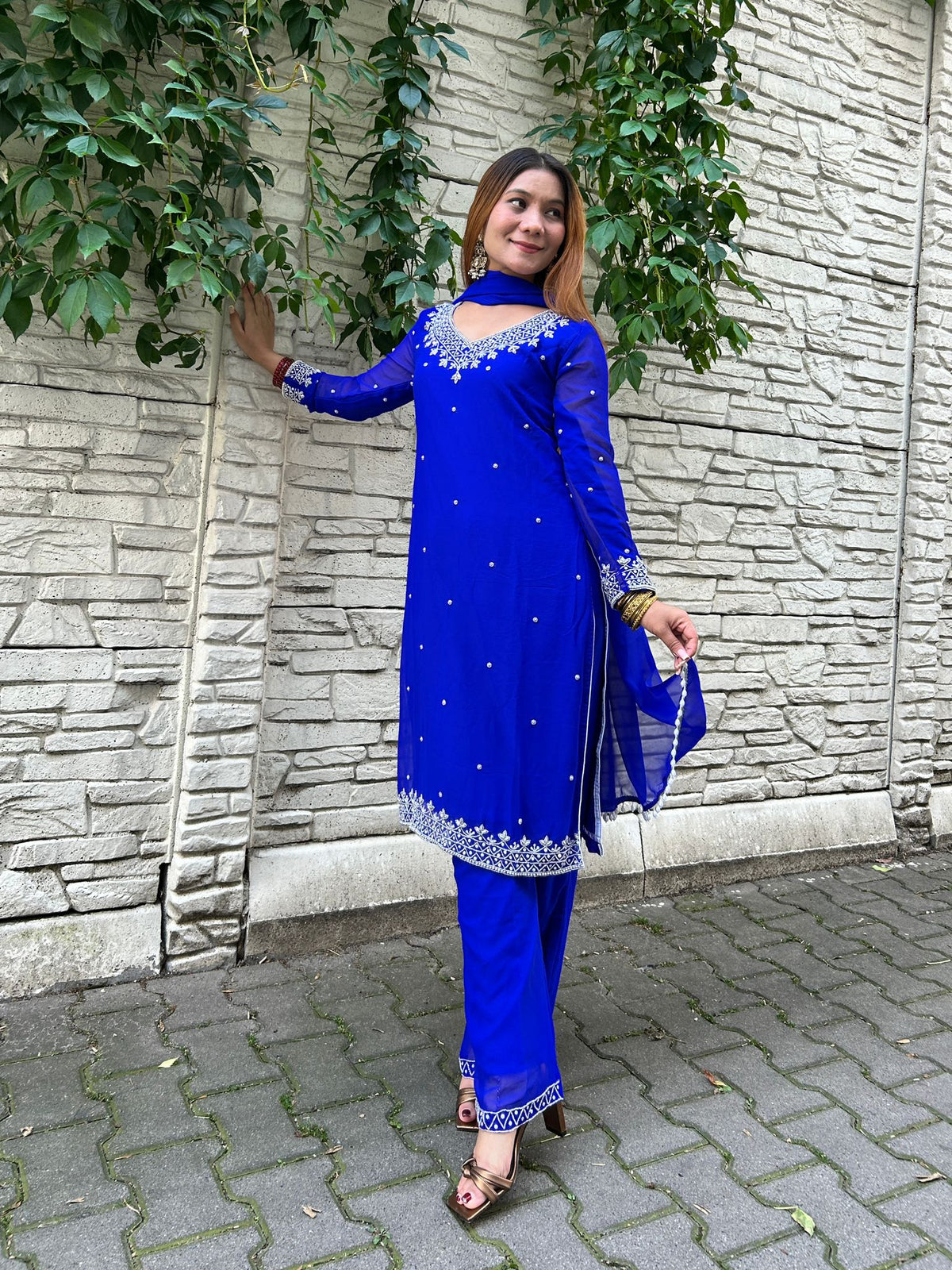 Monochrome kurta set with heavy hand embroidery