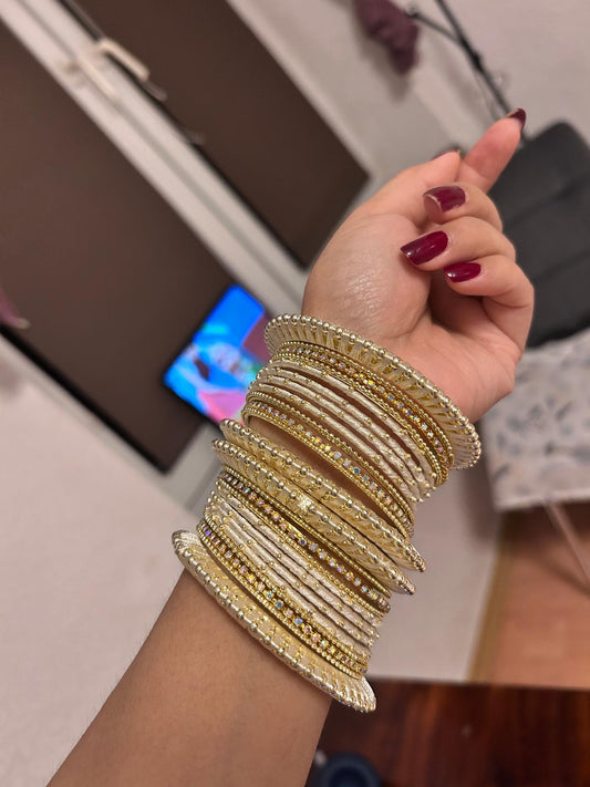 Velvet metal bangles set